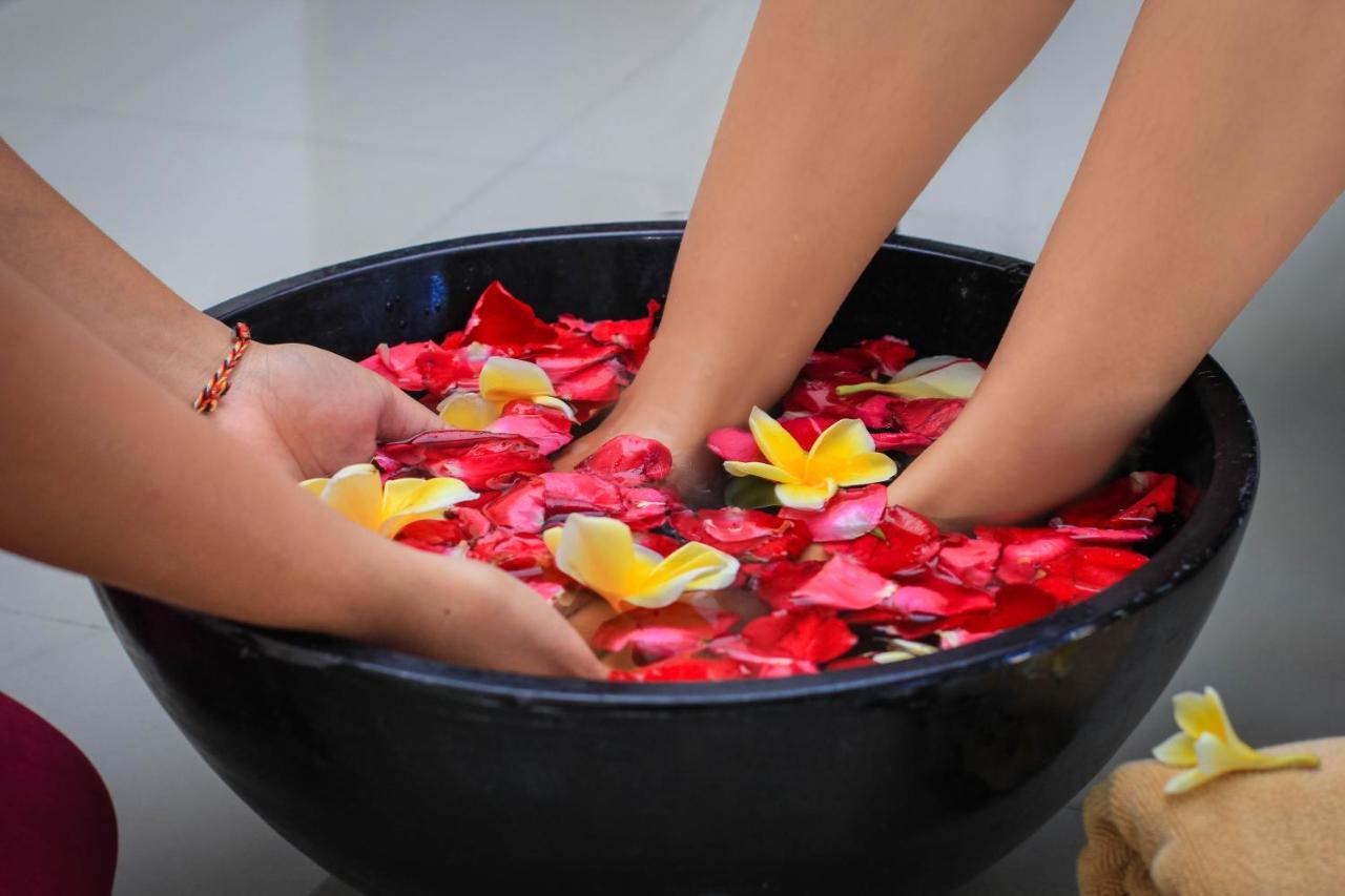 Royal Samaja Villas Seminyak Exteriör bild